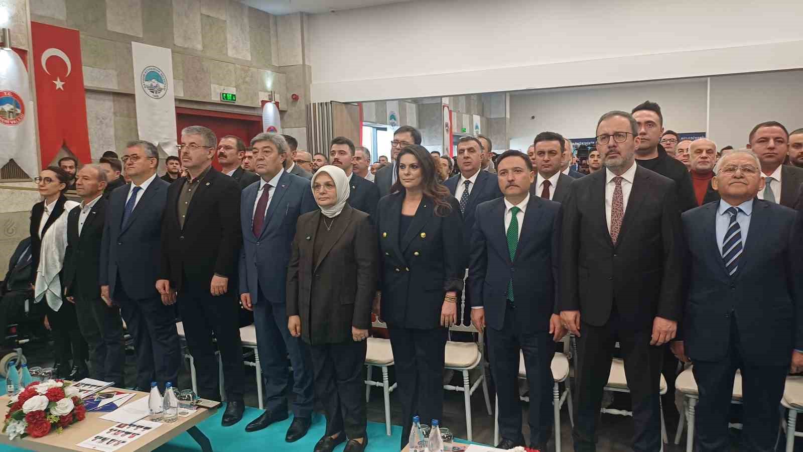 Kayseri’de; TBMM Engelli Bireylerin Sorunlarını Araştırma Komisyonu toplandı
Kayseri’de; TBMM Engelli Bireylerin Sorunlarını Araştırma Komisyonu toplandı