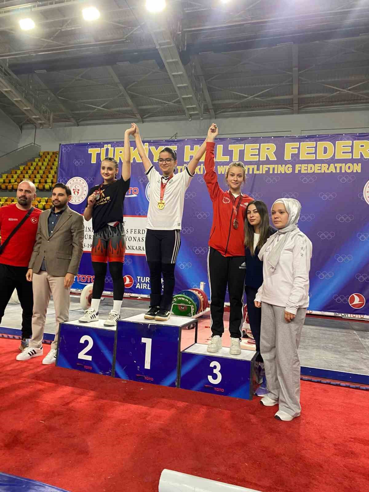 Kayserili haltercilerden önemli dereceler
