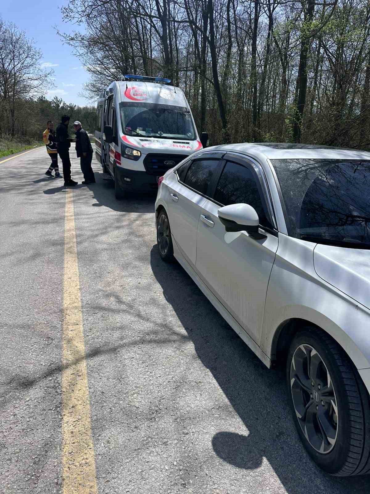 Kaza yapan kamyon sürücüsünün imdadına muhtar yetişti
