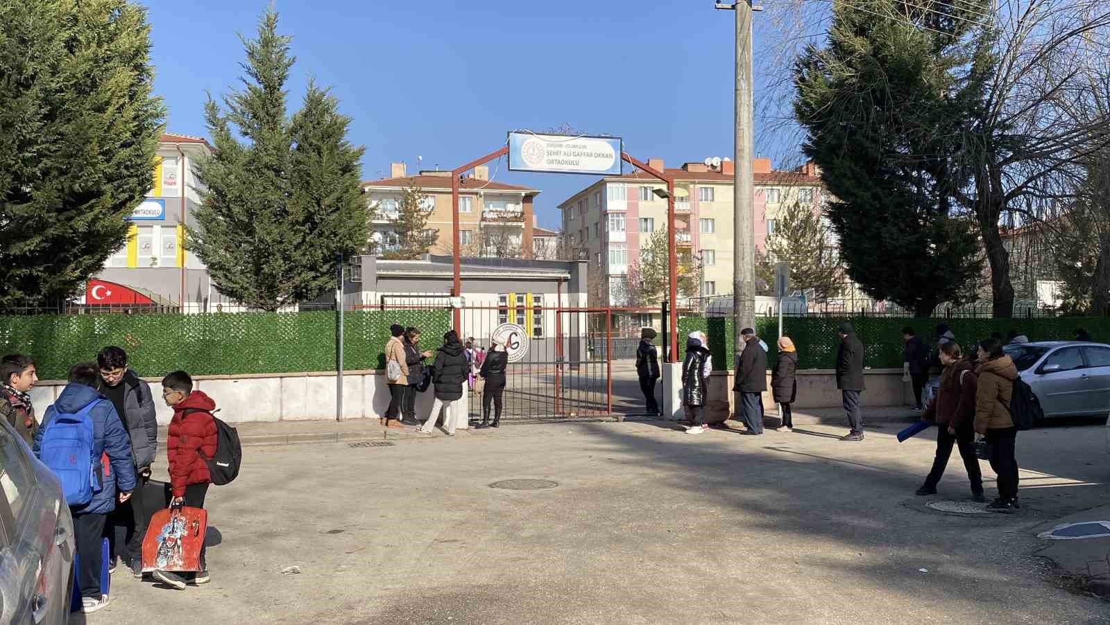 Kazada ölen küçük kız için sınıfında anı köşesi yapıldı
