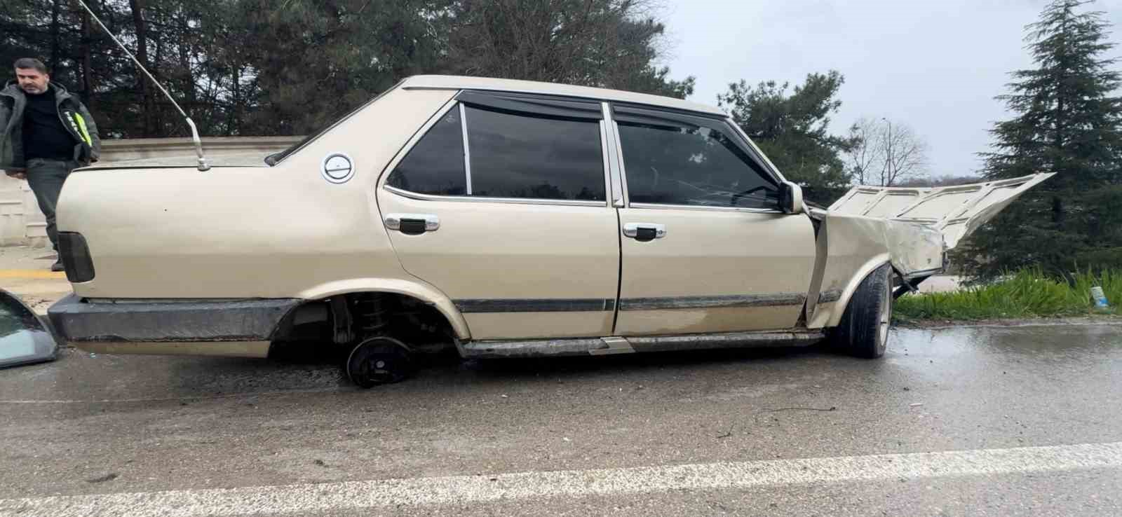 Kazada Tofaş ağır hasar gördü
