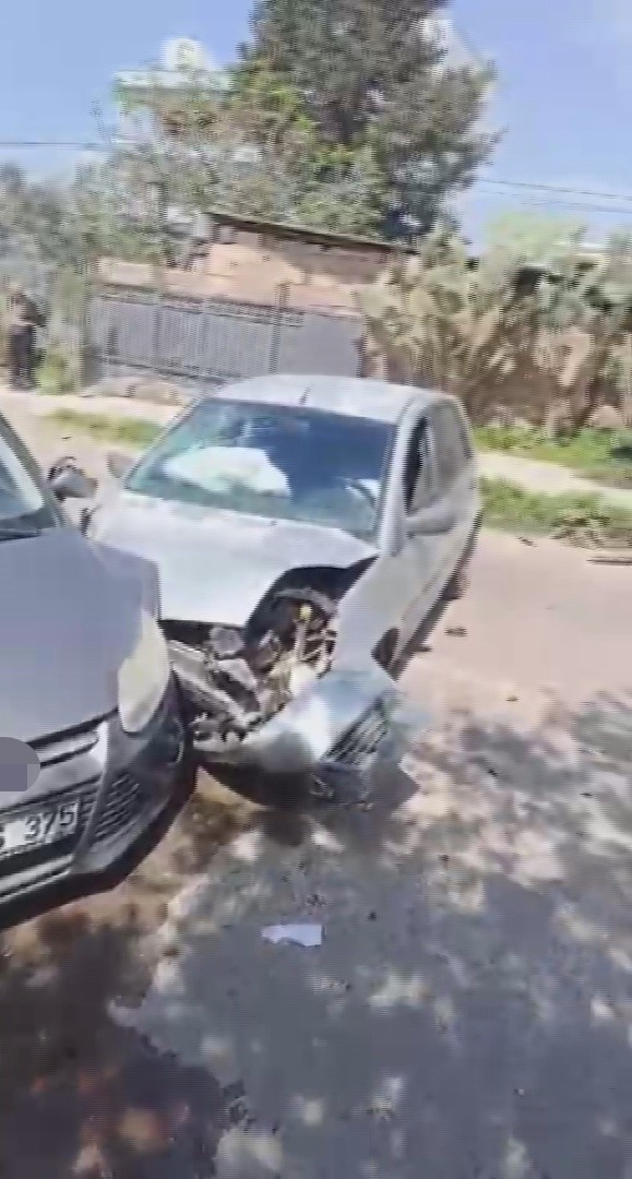 Kazaların eksik olmadığı yola muhtar ve yaralı vatandaş çözüm istedi
