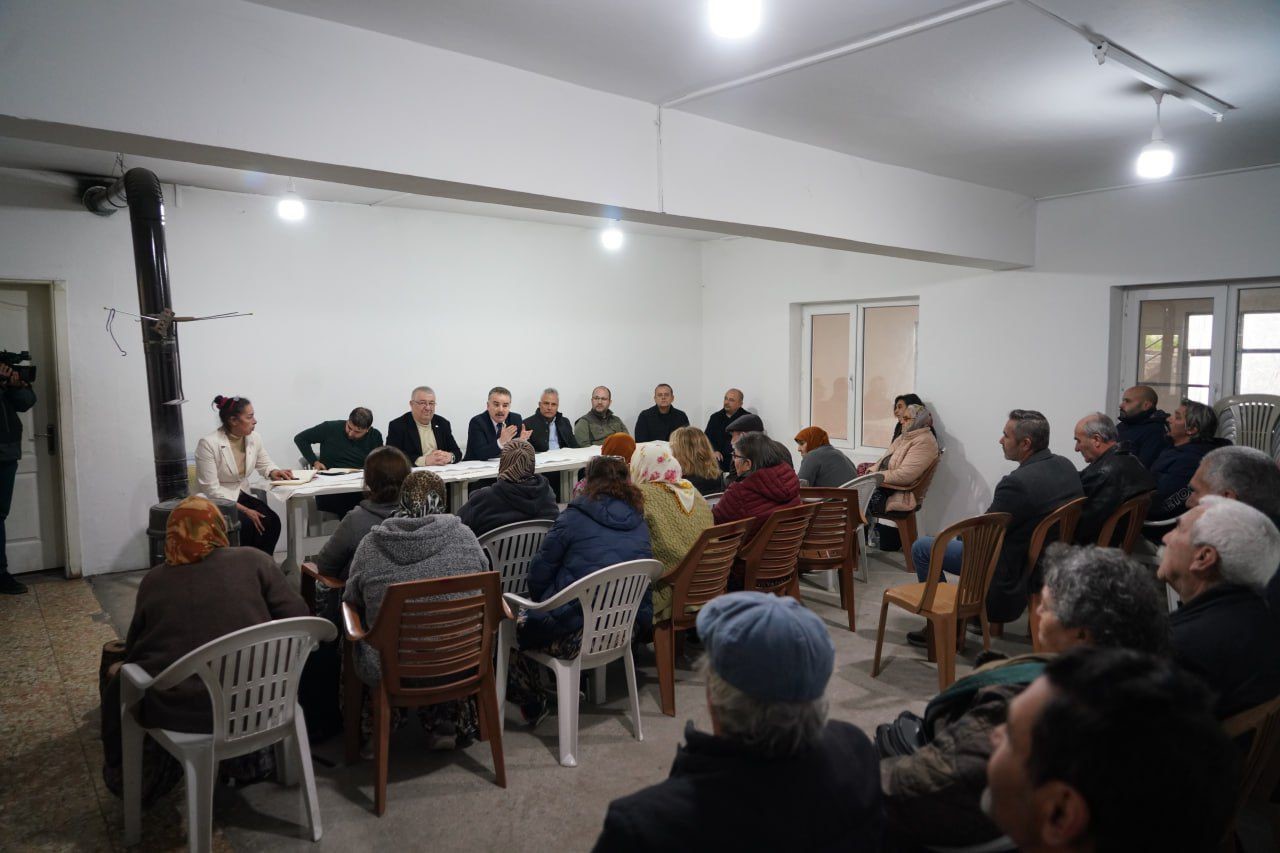 Kazdağı Güvenlik Yolları Projesi değerlendirme toplantısı yapıldı
Kazdağı Güvenlik Yolları Projesi değerlendirme toplantısı yapıldı