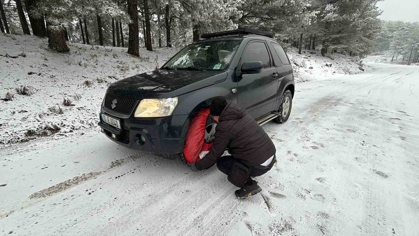 Kazdağları’nda kar yağışı etkili oluyor
