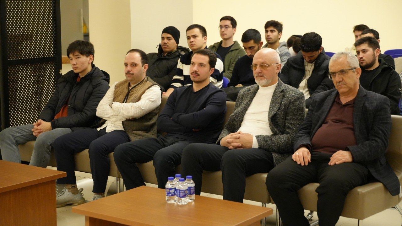 KBÜ’de "Nübüvvetin İspatı" söyleşisi gerçekleştirildi
KBÜ’de "Nübüvvetin İspatı" söyleşisi gerçekleştirildi