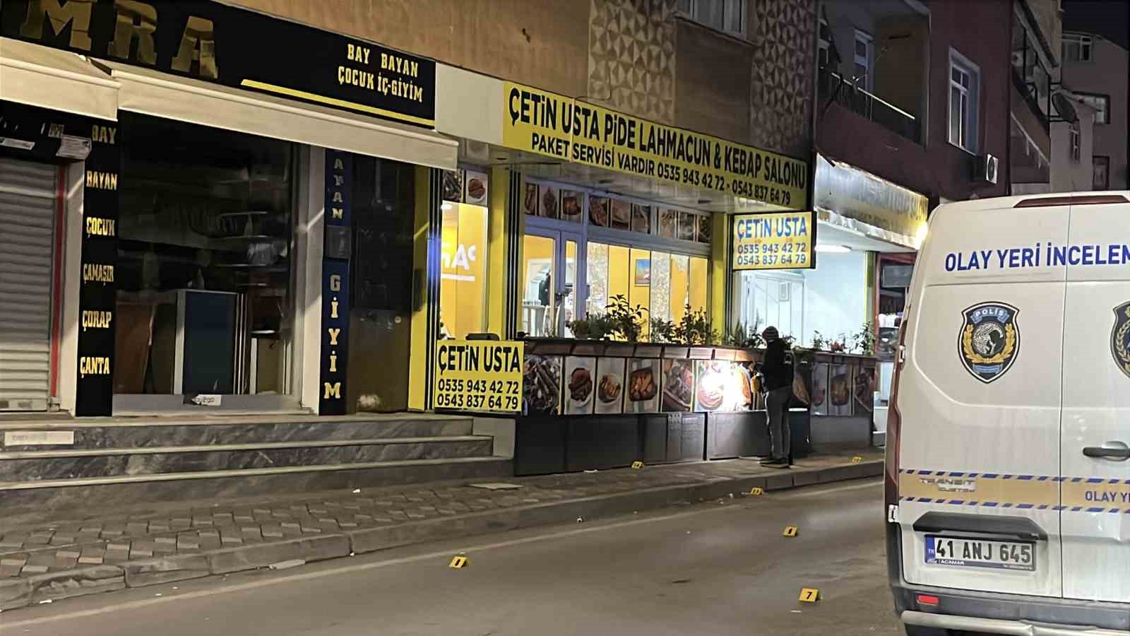 Kebapçıya kurşun yağdırdılar: 2 yaralı
