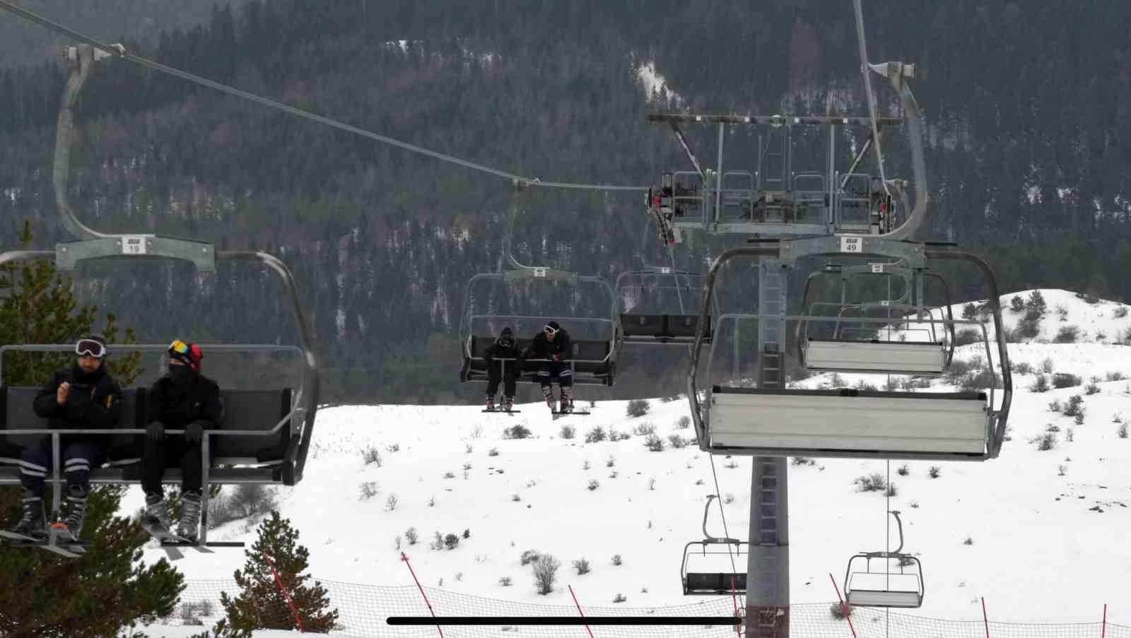 Keltepe Kayak Merkezi sezonu açtı
Keltepe Kayak Merkezi sezonu açtı