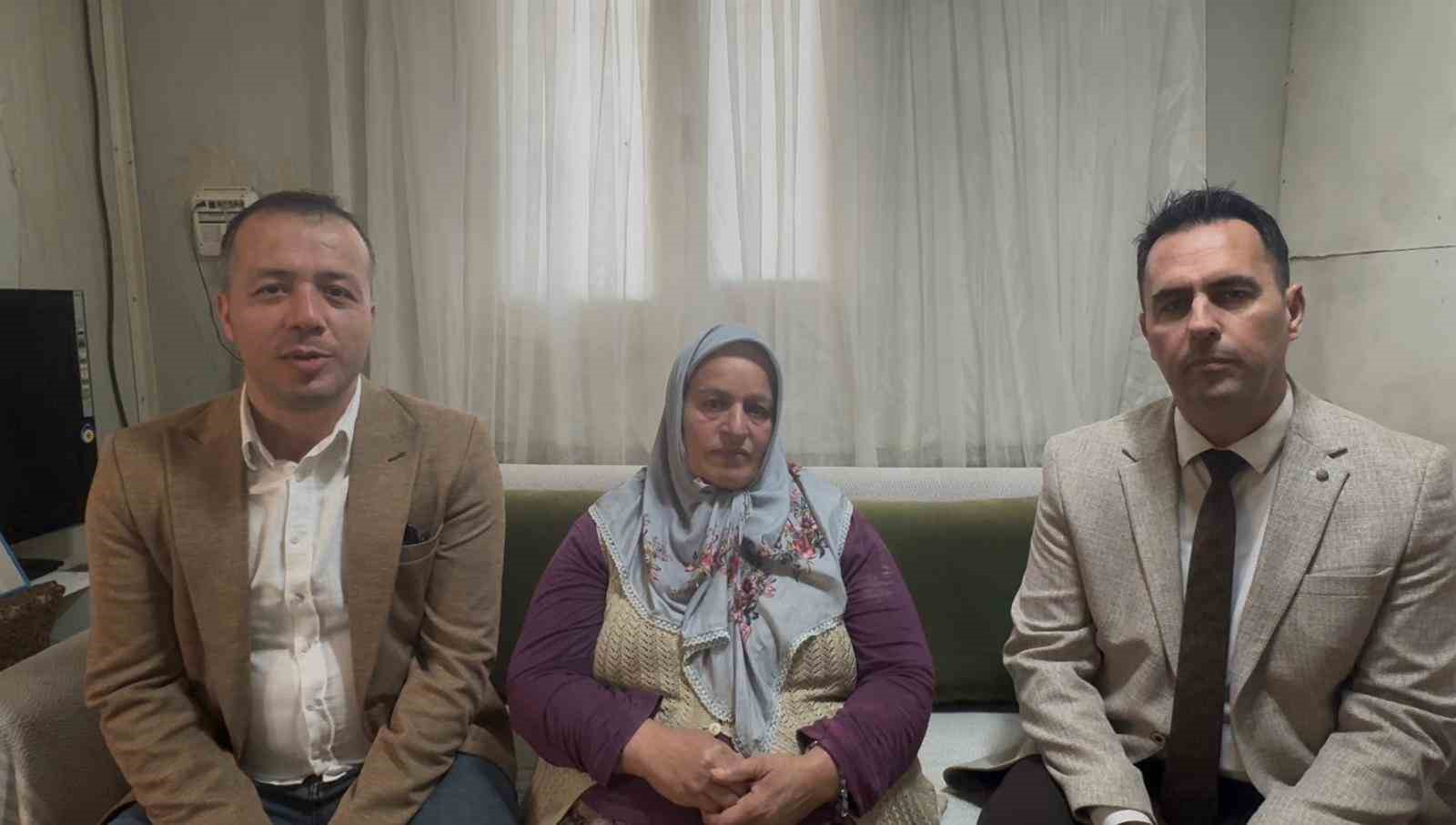 Kemalpaşa Halk Eğitimi Merkezinden anlamlı Ramazan Etkinliği: ’Maarifin Kalbinden, Ailenin Kalbine’
Kemalpaşa Halk Eğitimi Merkezinden anlamlı Ramazan Etkinliği: ’Maarifin Kalbinden, Ailenin Kalbine’