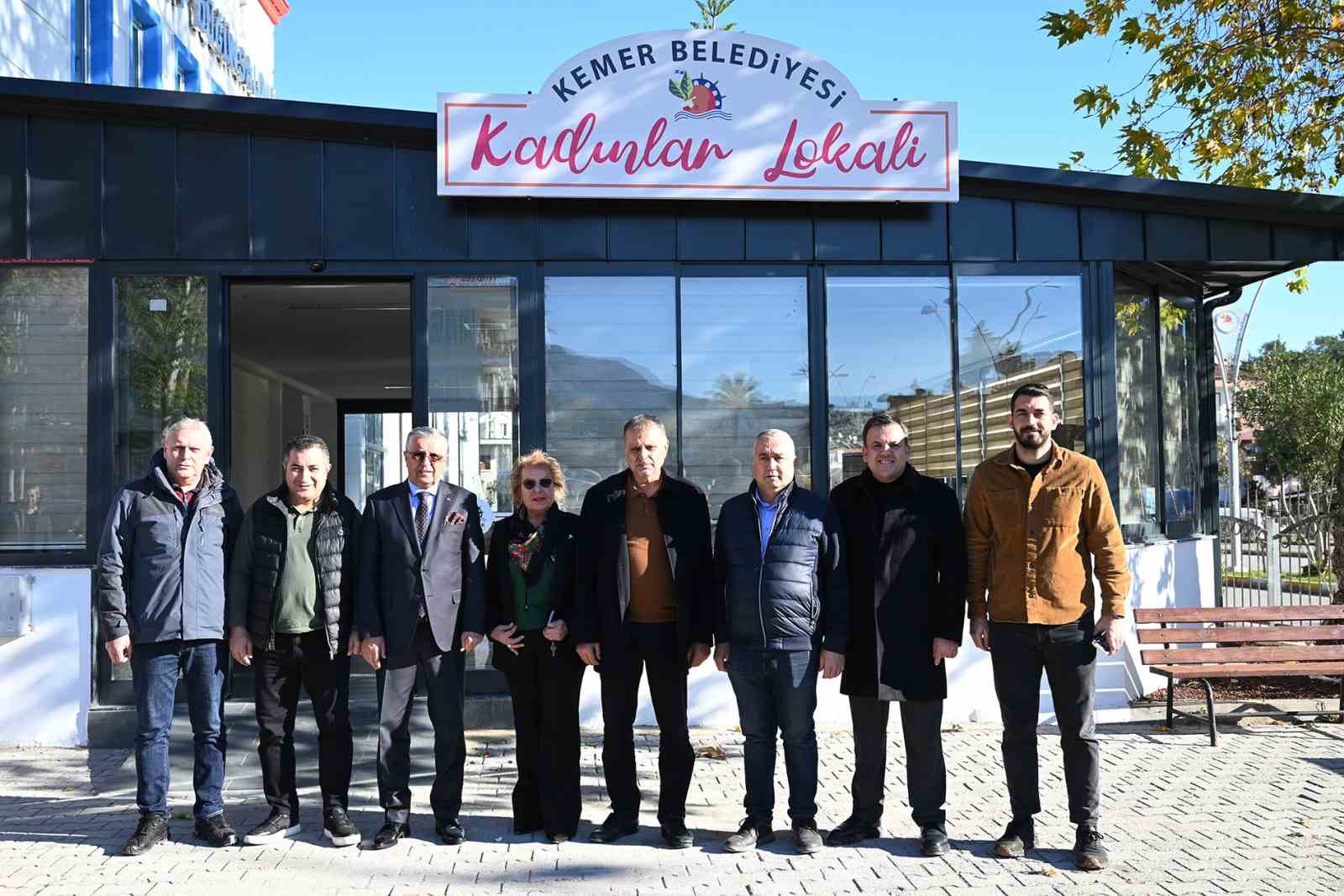 Kemer Belediyesi Kadınlar Lokali açılıyor
Kemer Belediyesi Kadınlar Lokali açılıyor
