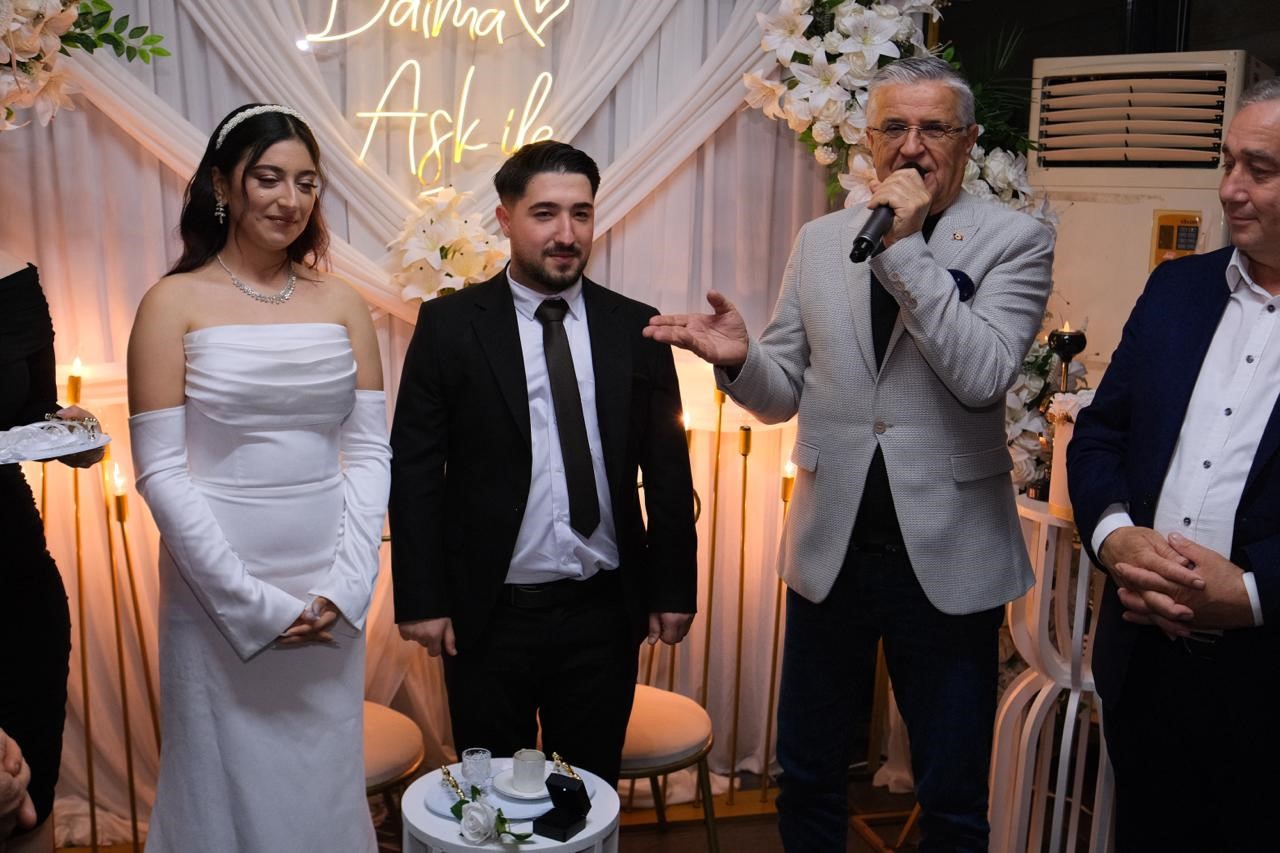 Kemer Belediyesi Kadınlar Lokali’nde ilk nişan merasimi
Kemer Belediyesi Kadınlar Lokali’nde ilk nişan merasimi