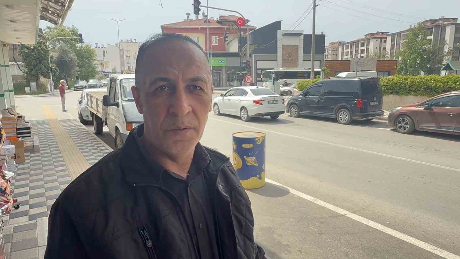 Kendi motosikleti gibi çalıp götürmesi saniyeler sürdü
Kendi motosikleti gibi çalıp götürmesi saniyeler sürdü