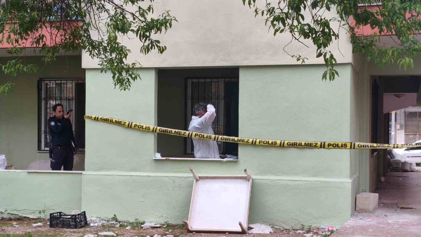 Kendisinden haber alamayan şahıs evinde ölü bulundu
