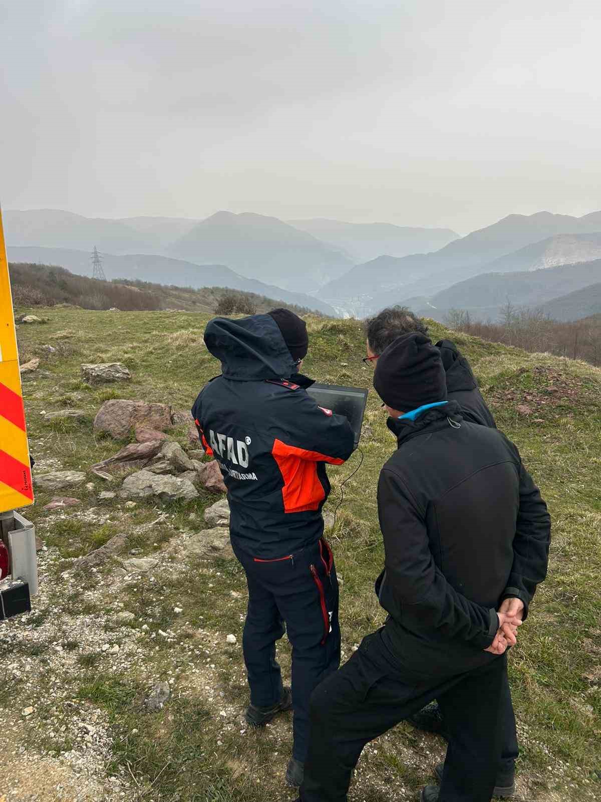 Kendisinden haber alınamayan 75 yaşındaki adam didik didik aranıyor
