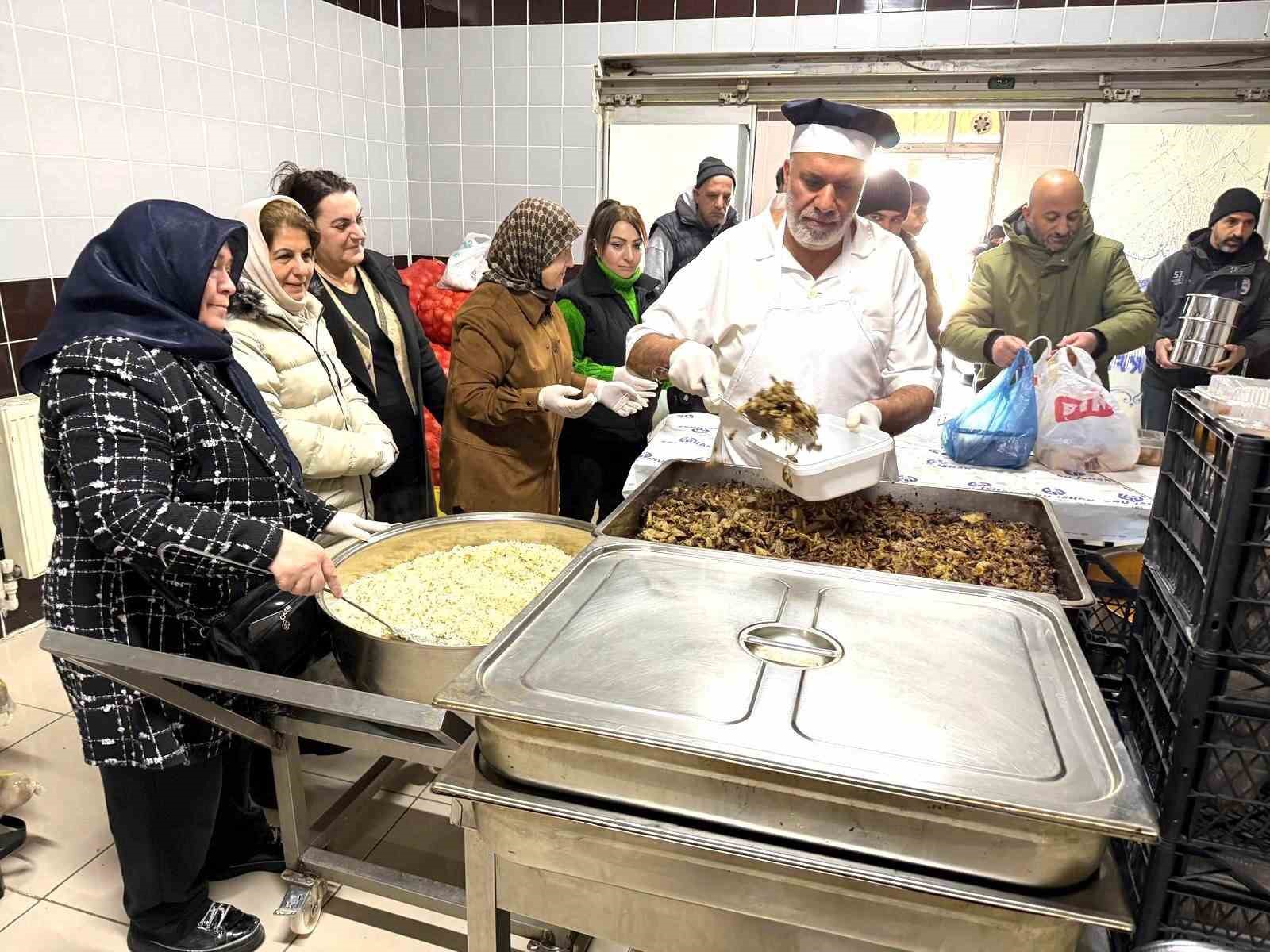 Kent Konseyi Kadın Meclisi’nden iftar dayanışması
