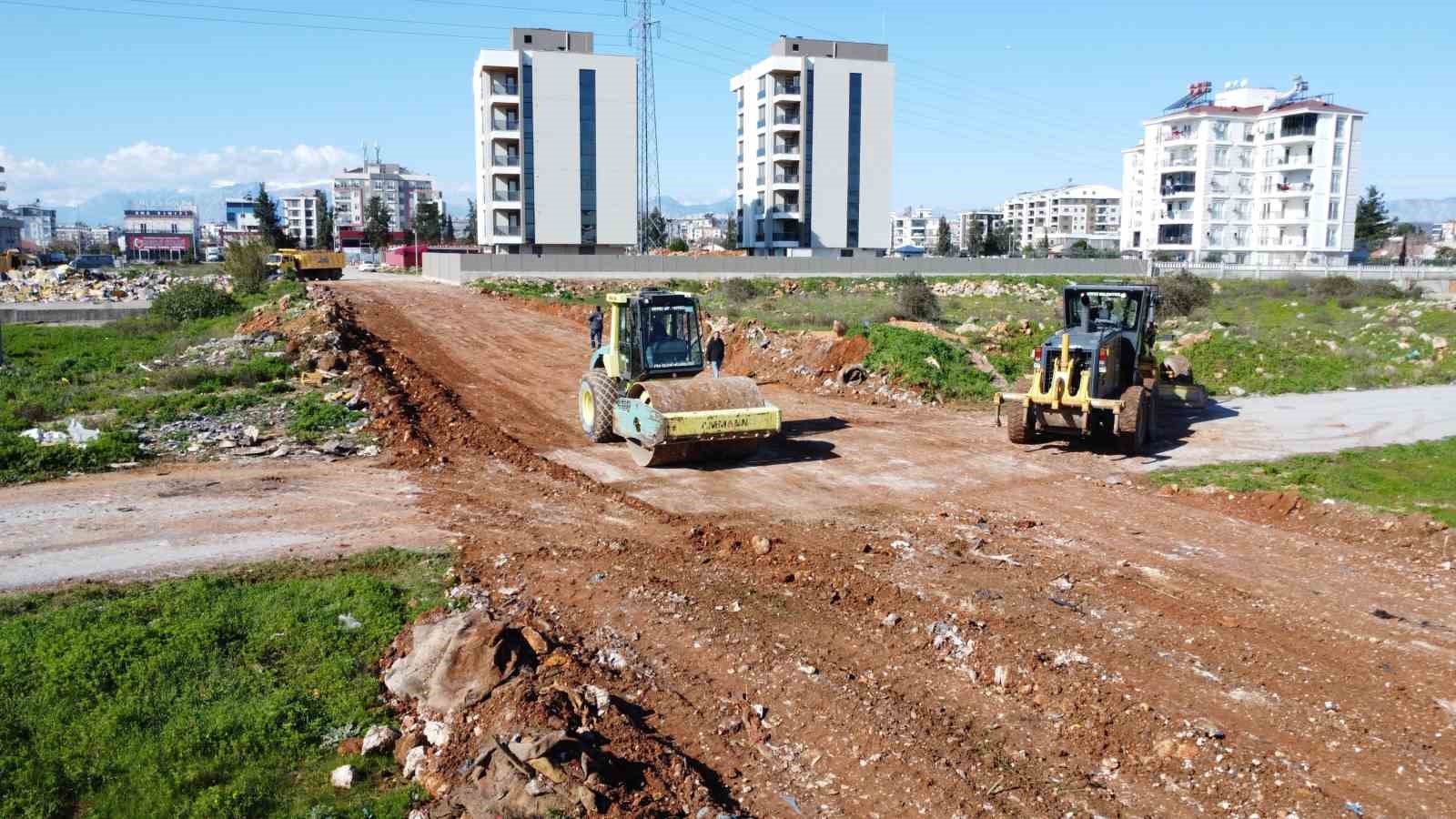 Kepez Belediyesi’nden Baraj Mahallesi’ne yeni yol ve otopark
