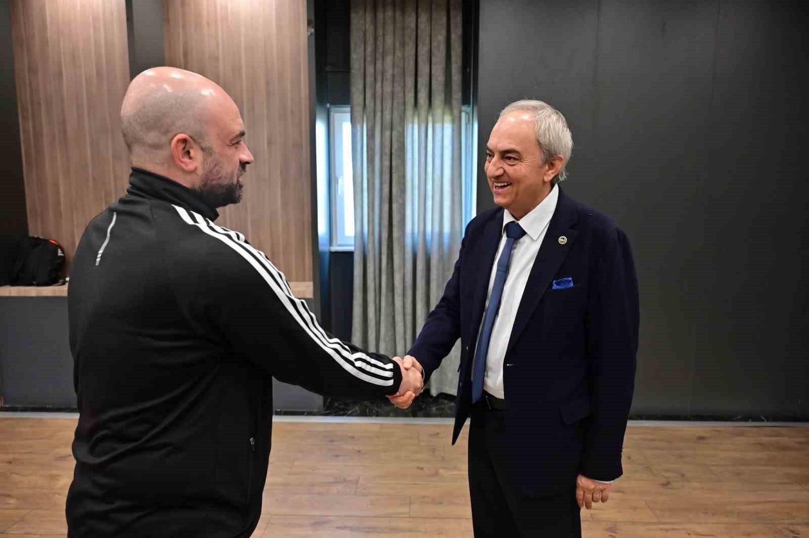 Kepez Kent Tiyatrosu ekibinden 19 Mayıs’a özel gösterim
