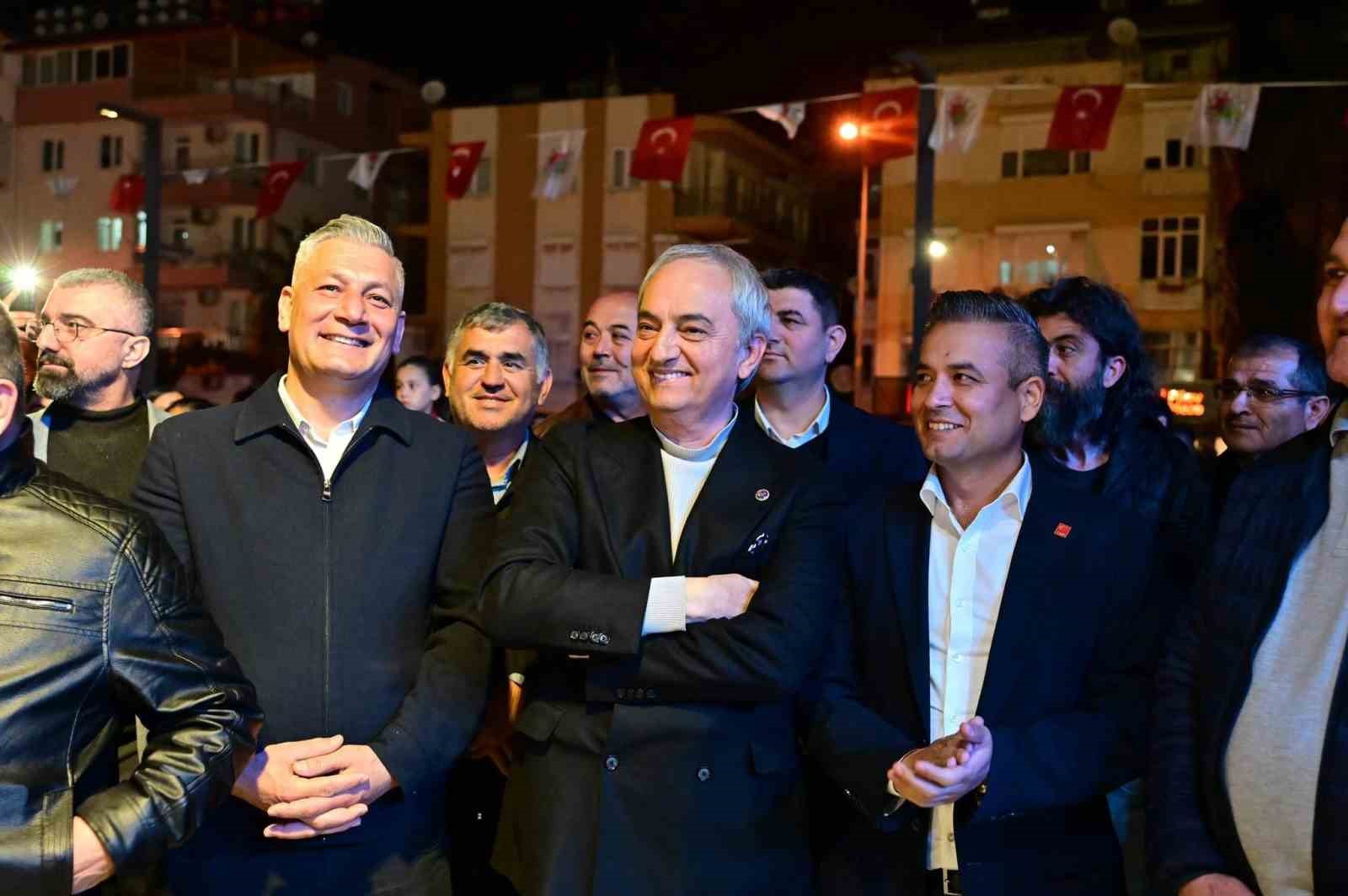 Kepez’de Dünya Romanlar Günü’ne özel ‘Roman Gecesi’
