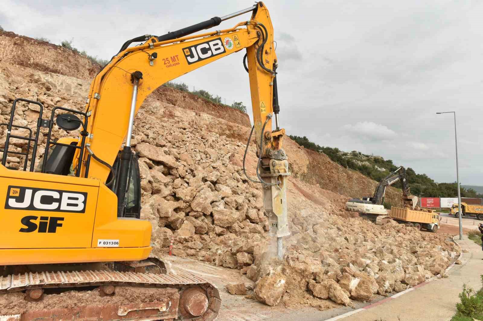 Kepez’de heyelan riskine müdahale
