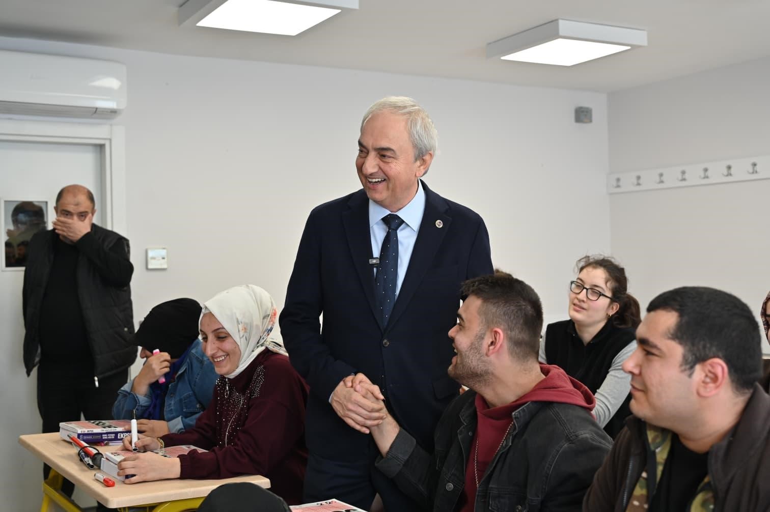 Kepez’den engelleri aşan sosyal belediyecilik hizmeti
Kepez’den engelleri aşan sosyal belediyecilik hizmeti