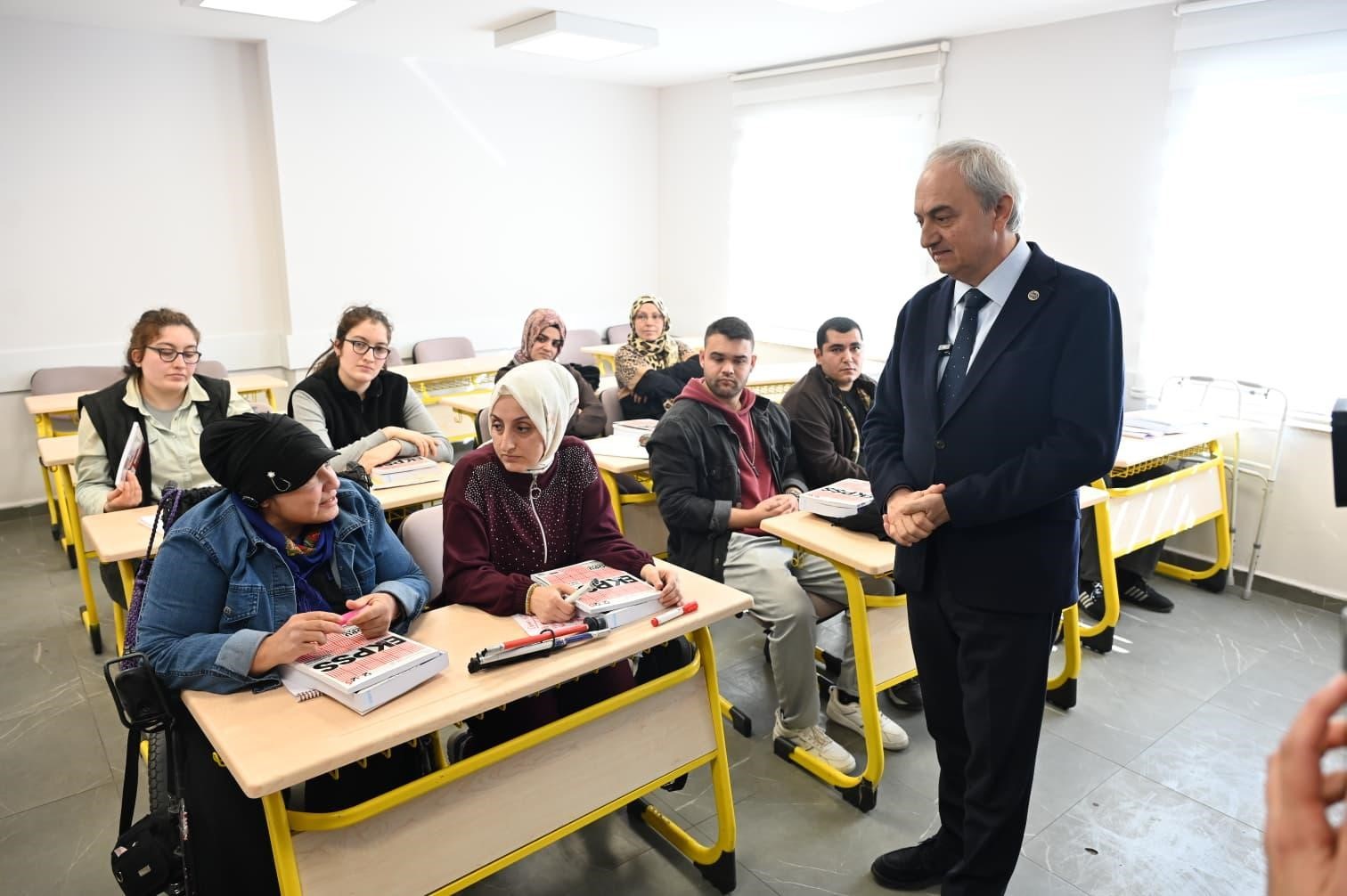 Kepez’den engelleri aşan sosyal belediyecilik hizmeti
Kepez’den engelleri aşan sosyal belediyecilik hizmeti