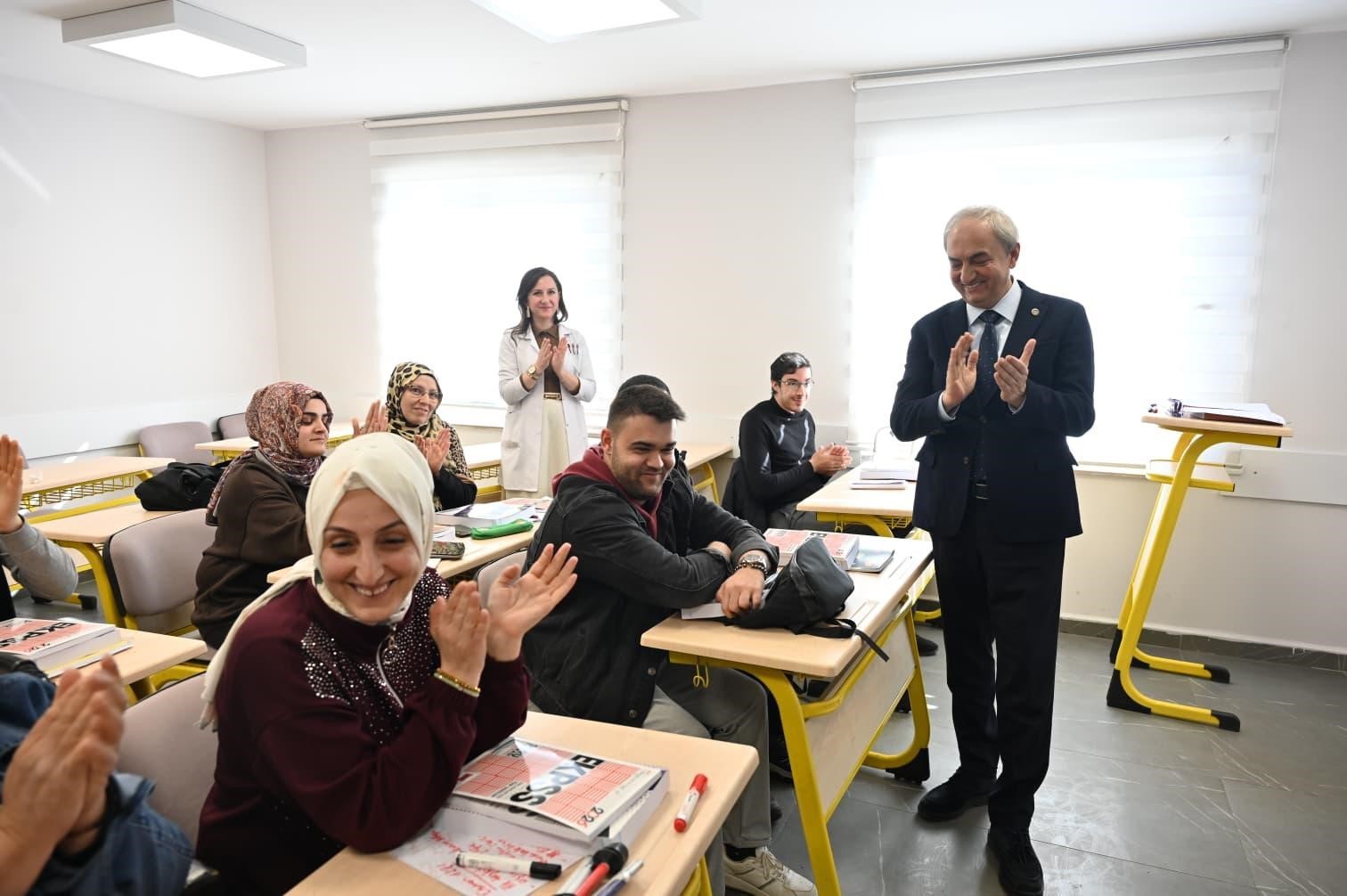 Kepez’den engelleri aşan sosyal belediyecilik hizmeti
Kepez’den engelleri aşan sosyal belediyecilik hizmeti