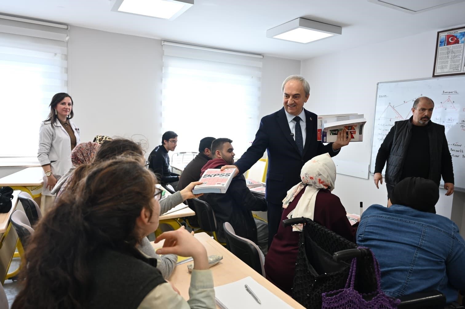 Kepez’den engelleri aşan sosyal belediyecilik hizmeti
Kepez’den engelleri aşan sosyal belediyecilik hizmeti