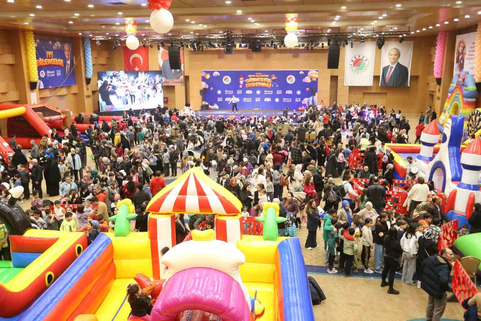 Kepez’in Sömestir Festivali çocuklara şenlik yaşatıyor
