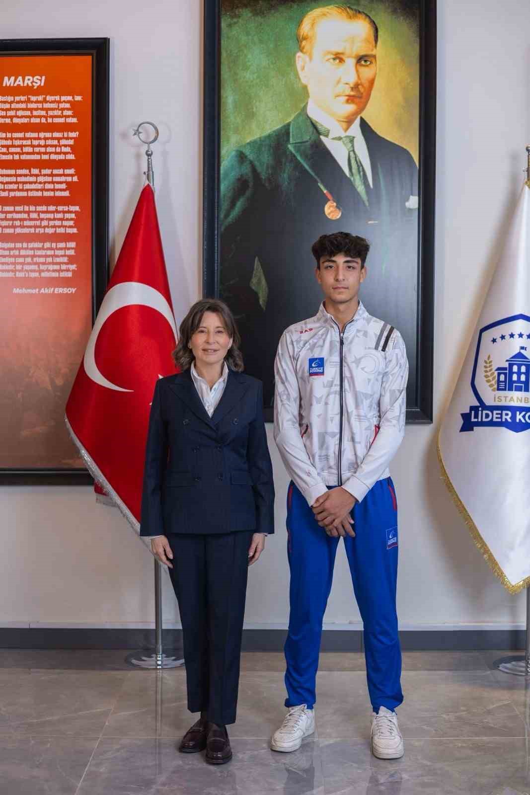 Kepme: "Genç millilerimizle gurur duyuyoruz"
