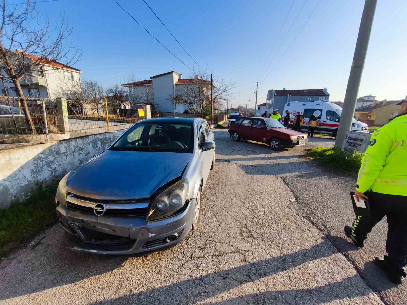 Keşan’da iki otomobilin çarpıştığı kazada 1 kişi yaralandı
