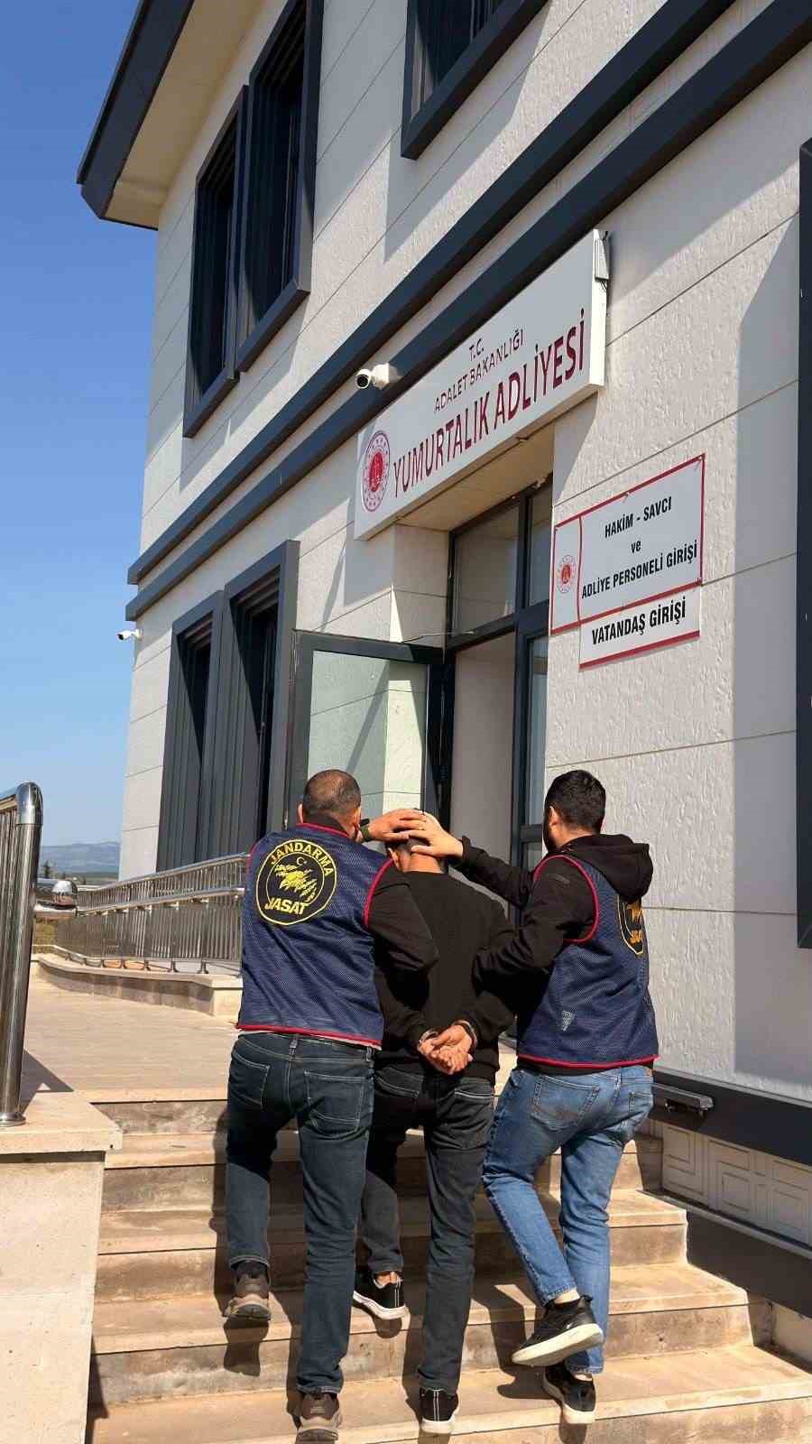 Kesinleşmiş hapis cezalarıyla aranan 7 hükümlü yakalandı
