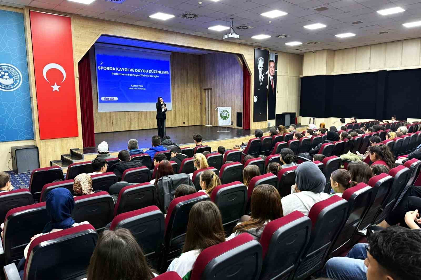 Kestel Belediyesi’nden sporda endişe ve duygu düzenleme semineri
