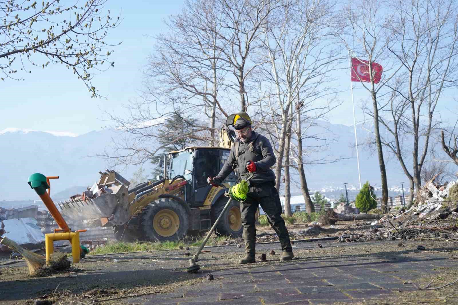 Kestel’de bahar mesaisi
Kestel’de bahar mesaisi