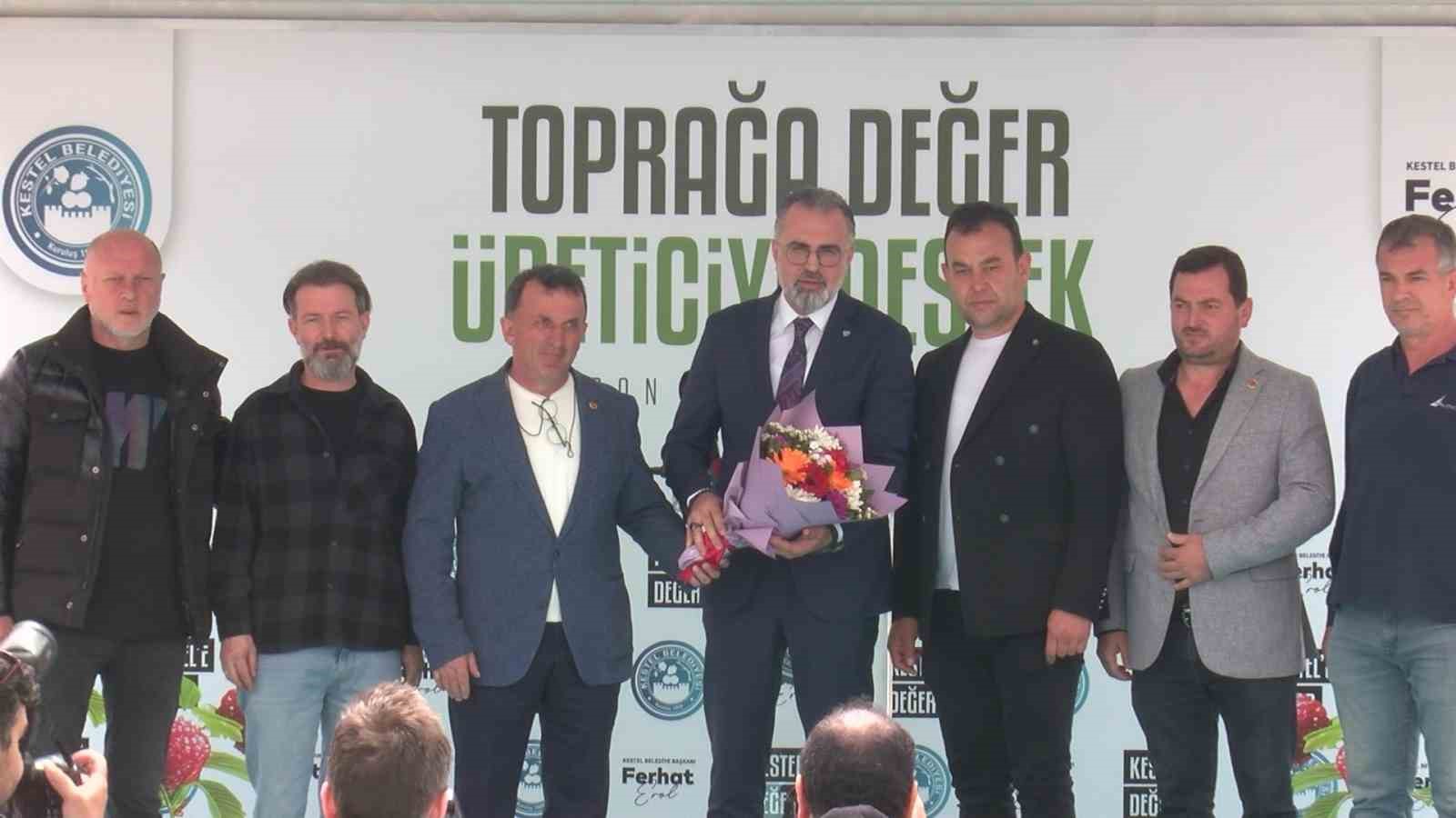 Kestel’de üreticiye 6 bin ahududu fidanı desteği
