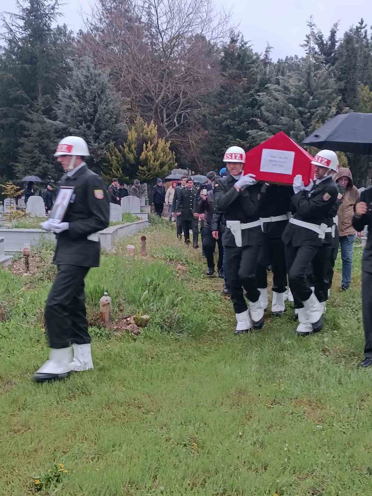 Kıbrıs Gazisi Sabri Aslan son yolculuğuna uğurlandı
