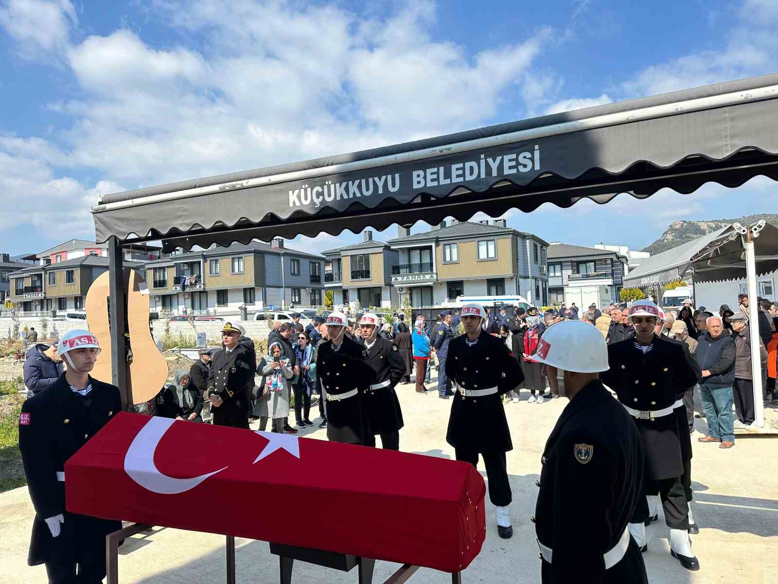 Kıbrıs gazisi son yolculuğuna uğurlandı
