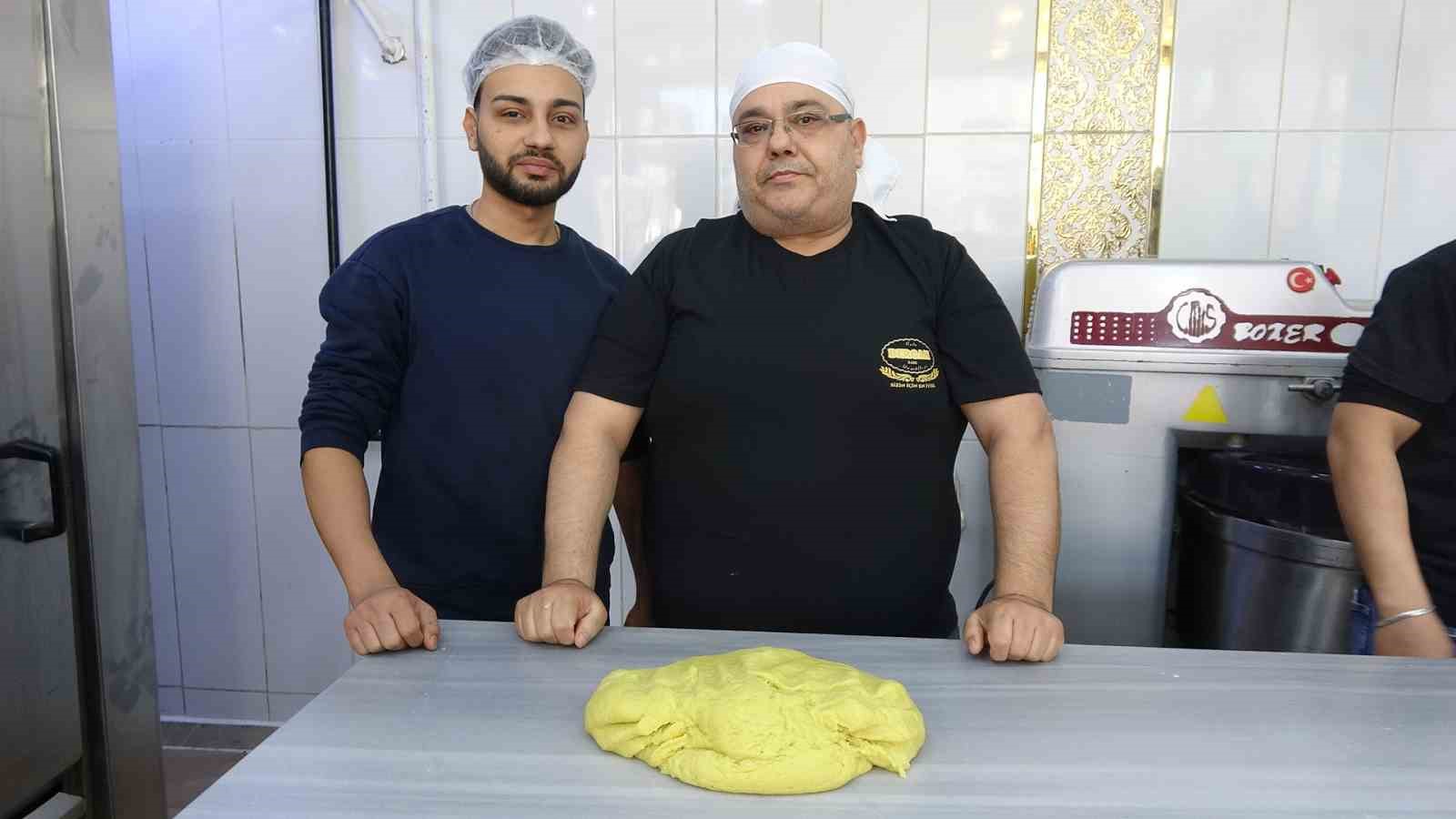 Kilis’in altın sarısı lezzeti gerebiç yıl boyu tezgahlarda
Kilis’in altın sarısı lezzeti gerebiç yıl boyu tezgahlarda