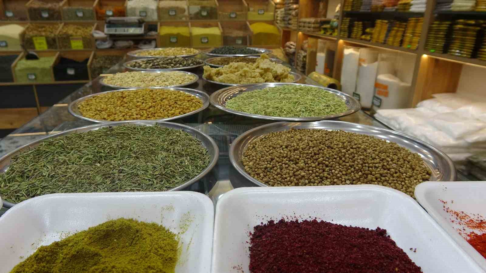 Kilis’in asırlık lezzeti zahter, kahvaltı sofralarının şifa deposu
