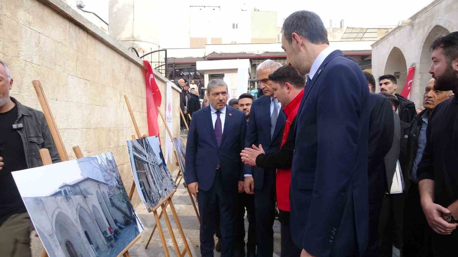 Kilis’te 6 Şubat depreminde hasar gören 3 vakıf eseri ibadete açıldı
