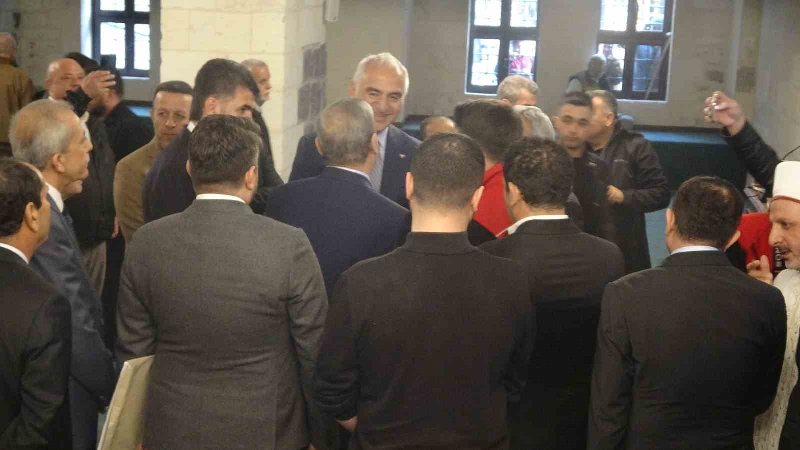 Kilis’te 6 Şubat depreminde hasar gören 3 vakıf eseri ibadete açıldı
