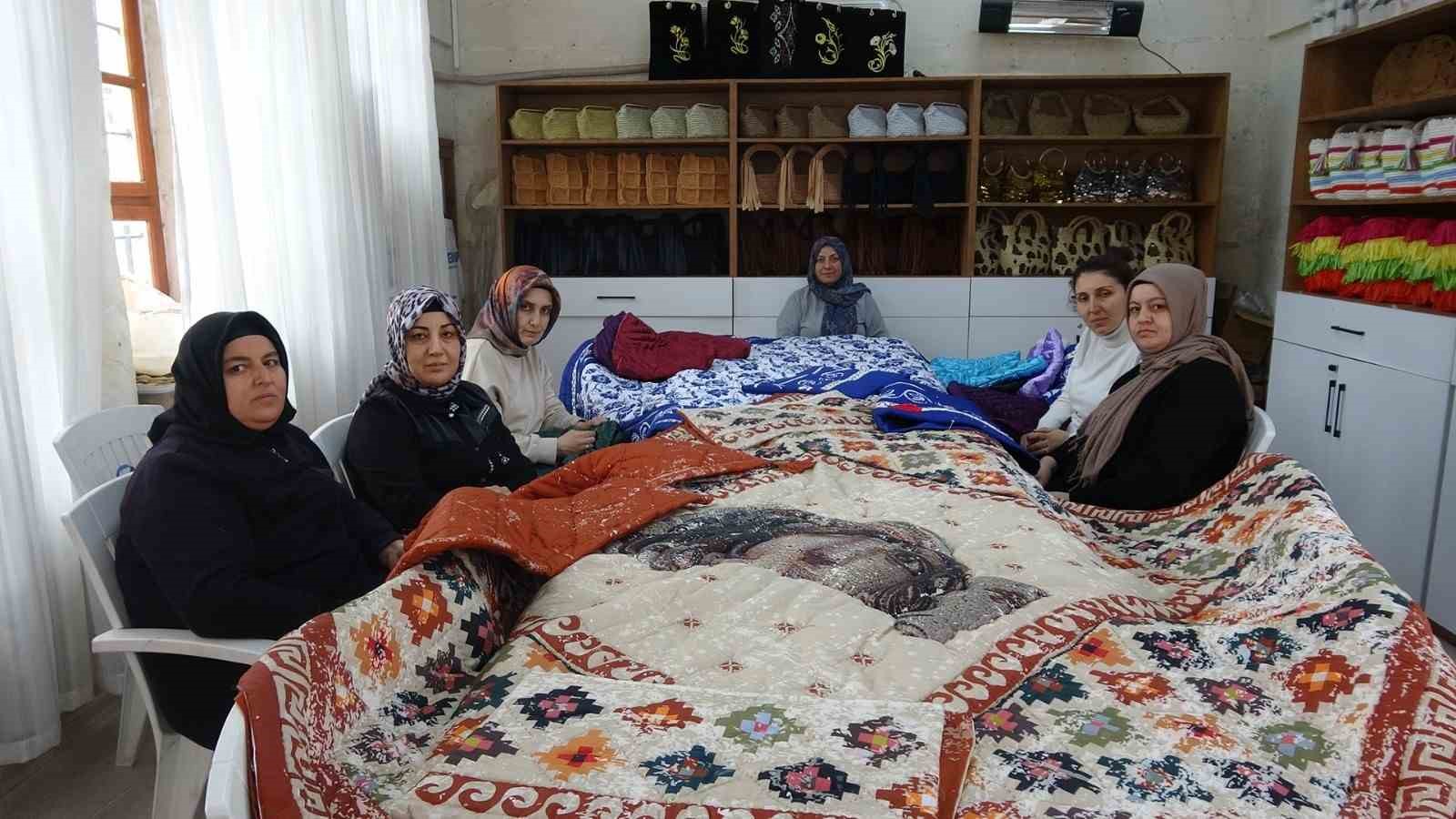 Kilis’te kadınların el emeğiyle yorgancılık yeniden canlanıyor
