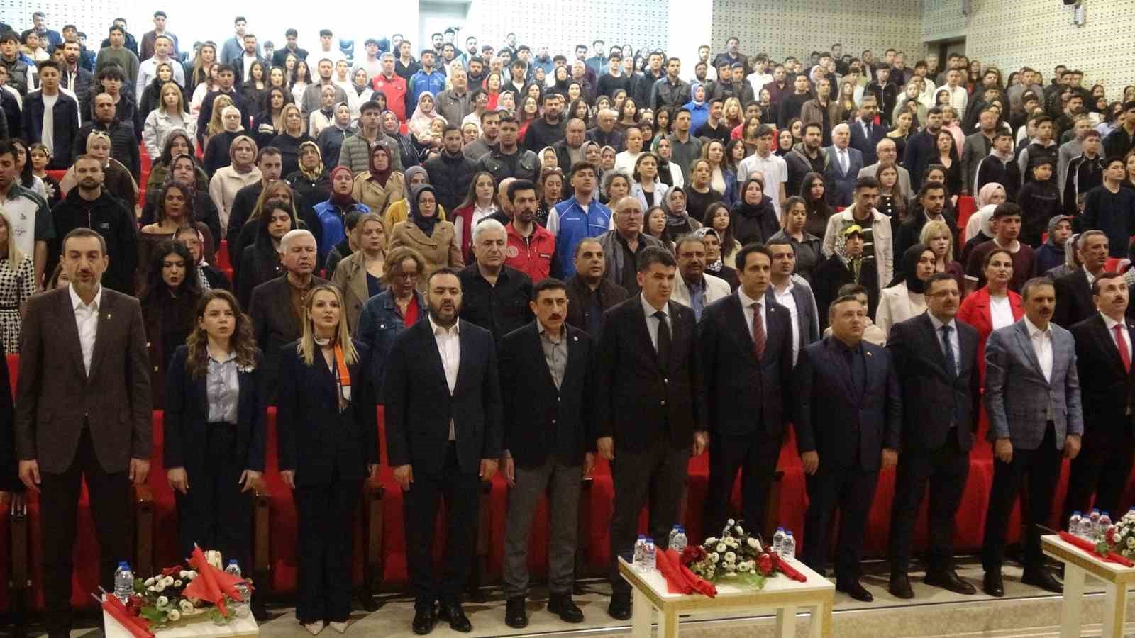 Kilis’te "Kim Var?" sanat etkinliğine yoğun ilgi
