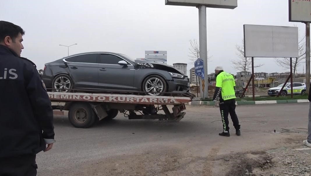 Kilis’te motosikletle otomobil çarpıştı: 1 yaralı
