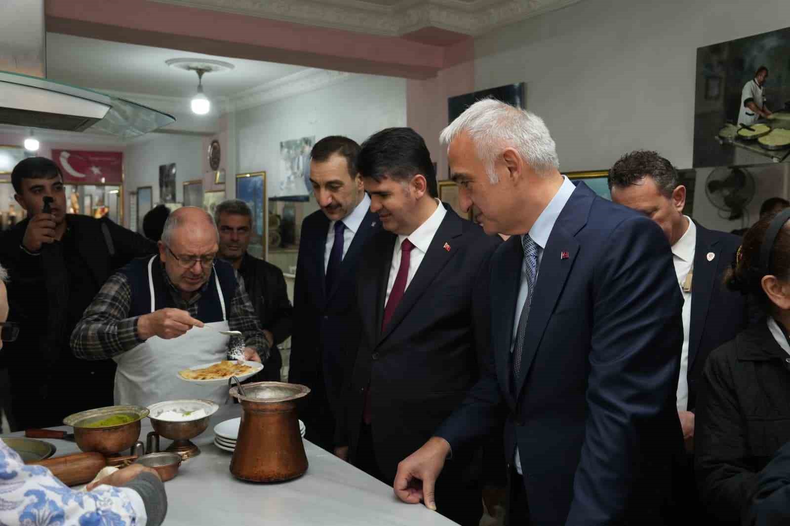 Kilis’te tarihi eserler yürütülen restorasyon çalışmalarıyla yeniden ayağa kaldırılıyor
