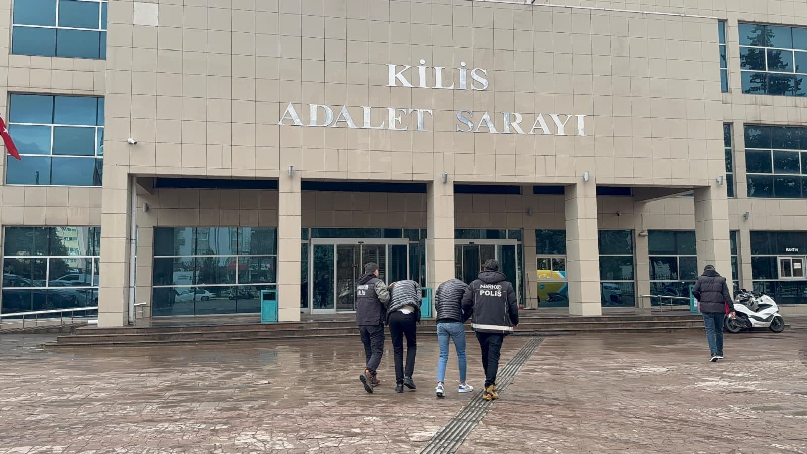 Kilis’te uyuşturucu operasyonu: 13 şüpheliden 7’si tutuklandı
