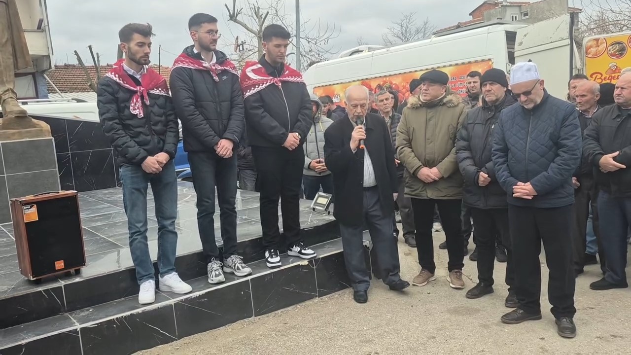 Kınalı kuzular dualarla askere uğurlandı
