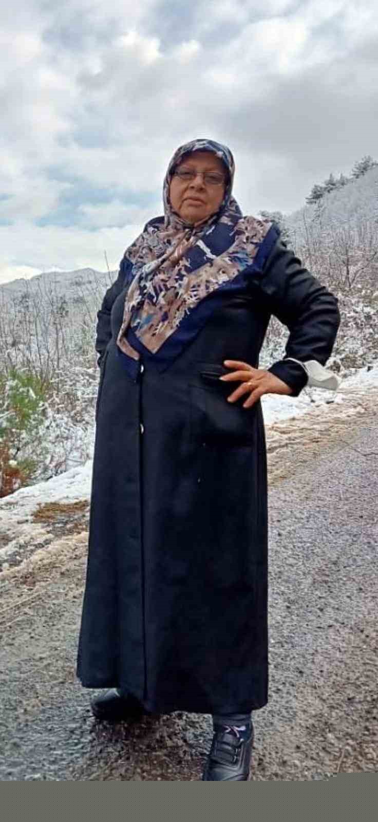 Kiracısının bilezikleri için darp ettiği yaşlı kadın 9 gündür yoğun bakımda
