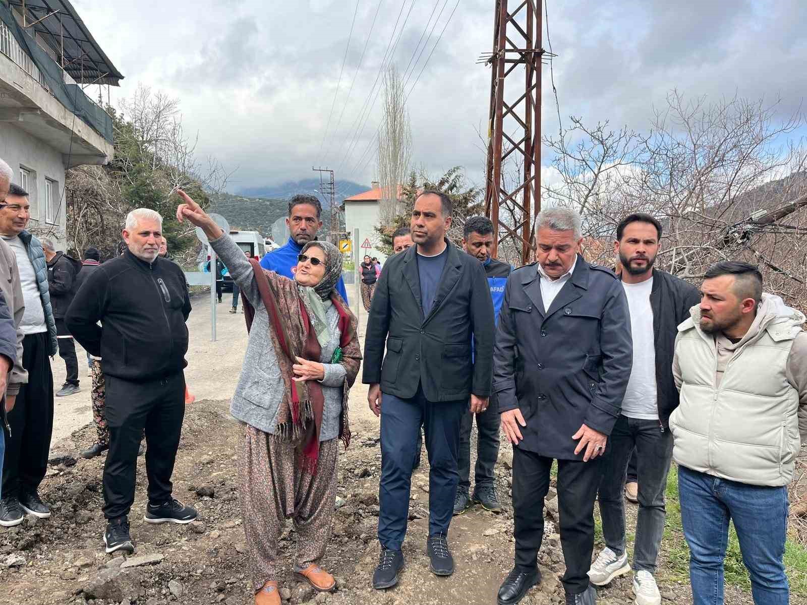 Kıratlı, heyelan bölgesinde incelemelerde bulundu
