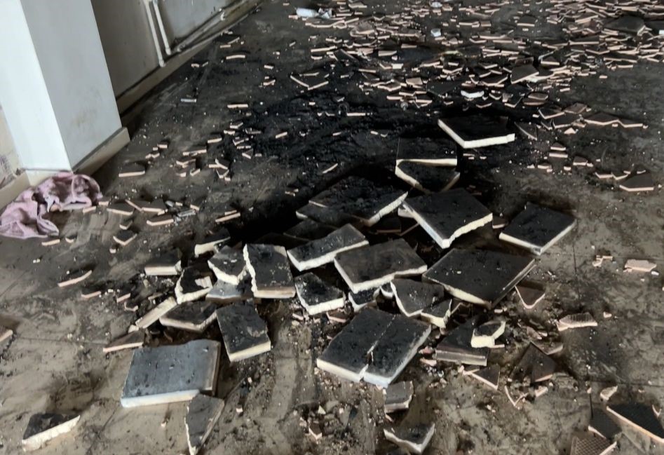 Kiraya verdiği dükkanını 4 yıl sonra harabeye döndüğünü görünce şoke oldu
