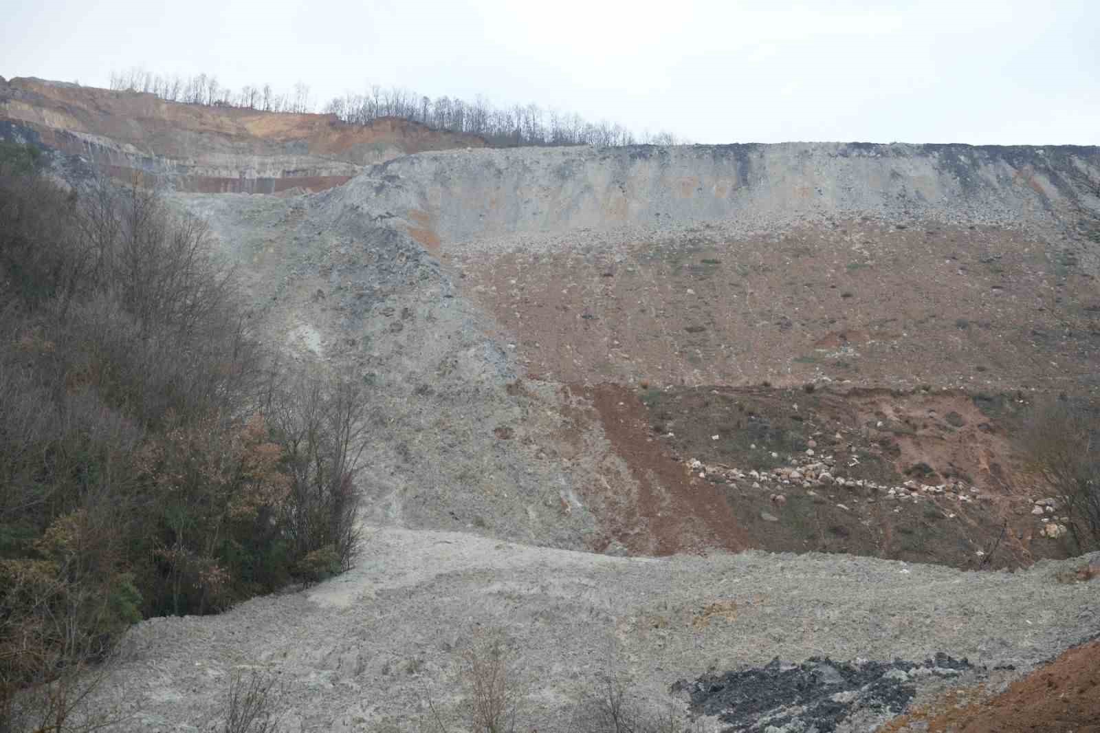 Kirazlıyayla’da binlerce ton kimyasal atık doğaya karıştı
