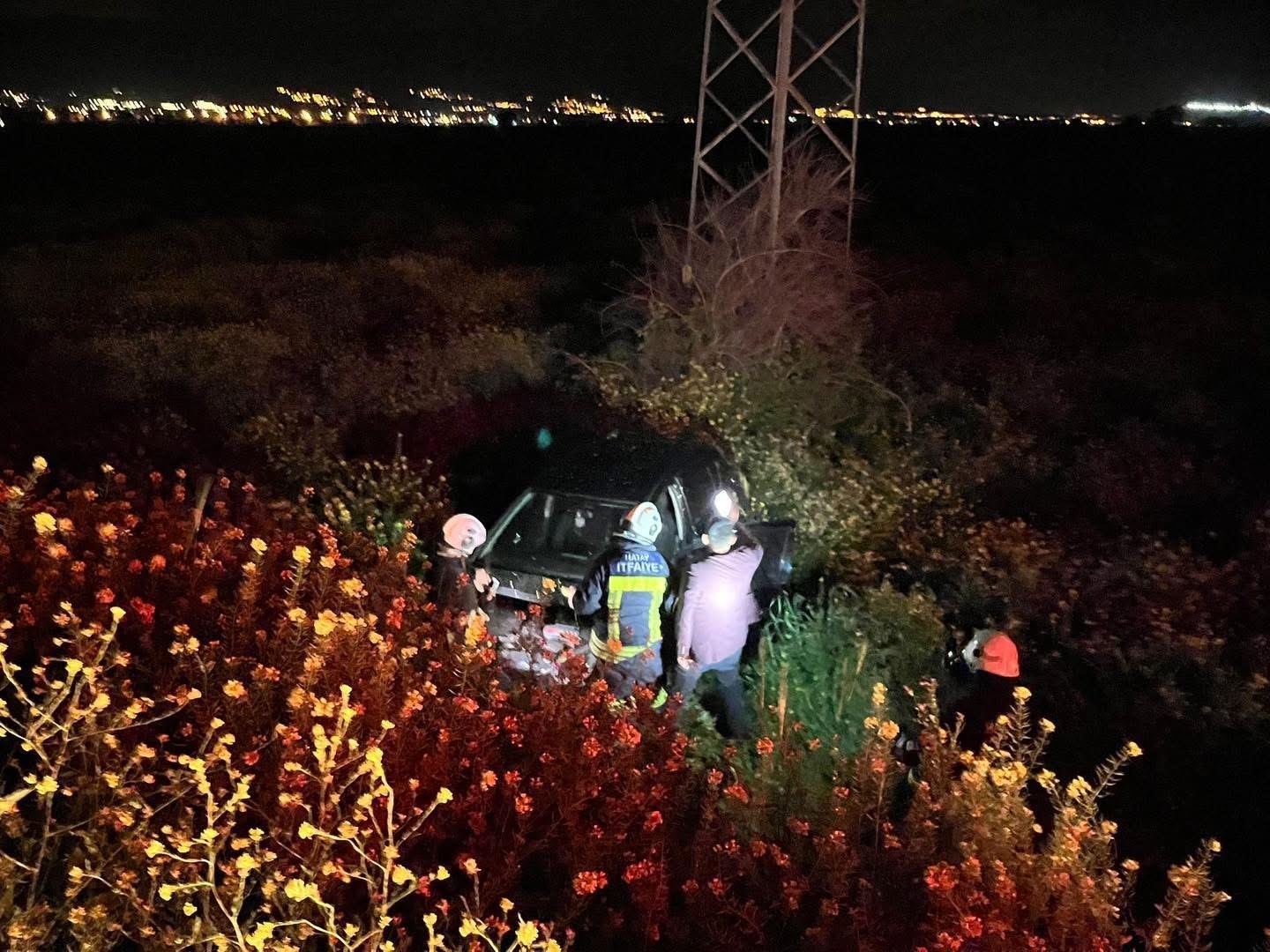 Kırıkhan’da tarlaya uçan otomobilin sürücüsü yaralandı
